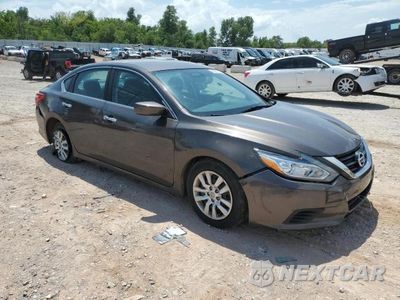Czwarte zdjęcie samochodu z boku: 2016 NISSAN ALTIMA 2.5 VIN:1N4AL3AP1GN312811 - miniatura