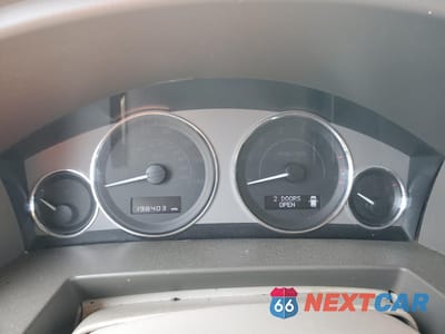 Zdjęcie 9 z 15 samochodu: 2010 JEEP COMMANDER LIMITED VIN:1J4RG5GT4AC109443 - miniatura