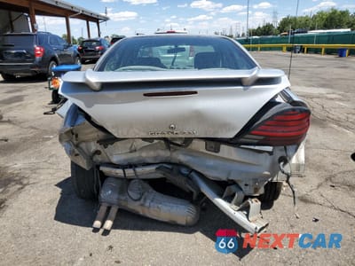 Zdjęcie 6 z 13 samochodu: 2002 PONTIAC GRAND AM SE1 VIN:1G2NF52F12C254423 - miniatura