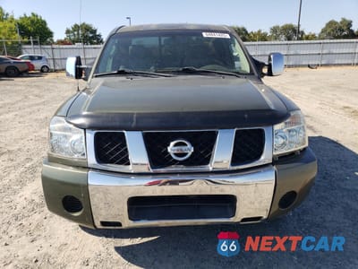 Piąte zdjęcie samochodu w środku: 2005 NISSAN TITAN XE VIN:1N6AA06B85N507424 - miniatura