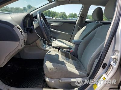 Zdjęcie 7 z 12 samochodu: 2012 TOYOTA COROLLA BASE VIN:2T1BU4EE6CC868927 - miniatura