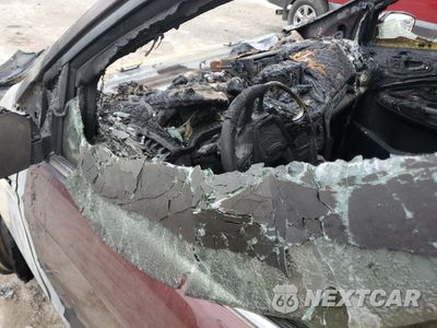 Zdjęcie 9 z 11 samochodu: 2018 FORD ESCAPE SE VIN:1FMCU9GD2JUB63740 - miniatura