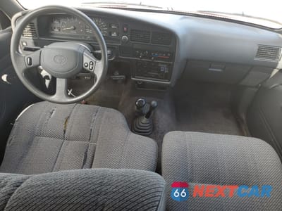 Zdjęcie 8 z 12 samochodu: 1992 TOYOTA PICKUP 1/2 TON EXTRA LONG WHEELBASE DLX VIN:JT4RN13P7N6037980 - miniatura