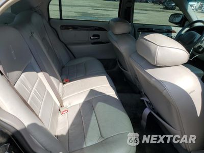 Zdjęcie 10 z 12 samochodu: 2000 LINCOLN TOWN CAR SIGNATURE VIN:1LNHM82W1YY914712 - miniatura