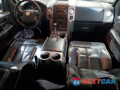 Zdjęcie 8 z 12 samochodu: 2007 LINCOLN MARK LT VIN:5LTPW18527FJ00852 - miniatura
