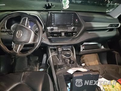 Zdjęcie 8 z 12 samochodu: 2022 TOYOTA HIGHLANDER XLE VIN:5TDGZRAH7NS139298 - miniatura