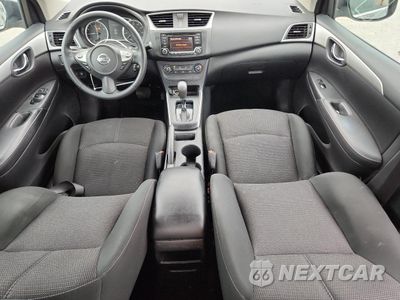 Zdjęcie 8 z 15 samochodu: 2018 NISSAN SENTRA S VIN:3N1AB7AP2JY305917 - miniatura