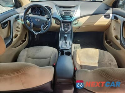 Zdjęcie 8 z 12 samochodu: 2013 HYUNDAI ELANTRA GLS VIN:5NPDH4AE2DH331408 - miniatura