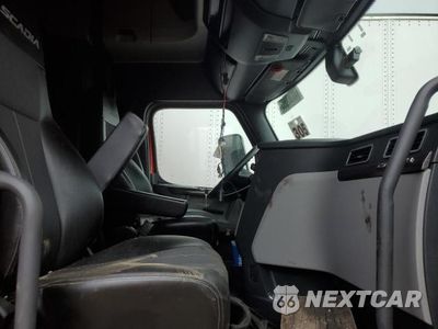Piąte zdjęcie samochodu w środku: 2020 FREIGLINER CASCADIA 126 VIN:3AKJHHDV4LSLL1519 - miniatura
