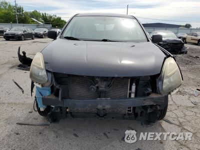 Piąte zdjęcie samochodu w środku: 2014 NISSAN ROGUE SELECT S VIN:JN8AS5MT7EW602788 - miniatura