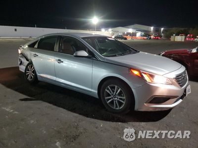Czwarte zdjęcie samochodu z boku: 2017 HYUNDAI SONATA SE VIN:5NPE24AF3HH479541 - miniatura