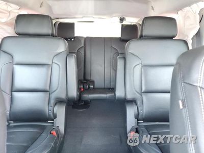 Zdjęcie 10 z 13 samochodu: 2020 CHEVROLET TAHOE C1500 LT VIN:1GNSCBKC6LR104941 - miniatura