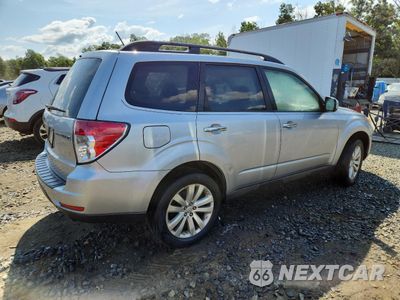Trzecie zdjęcie samochodu z tyłu: 2013 SUBARU FORESTER 2.5X PREMIUM VIN:JF2SHADC3DH442307 - miniatura