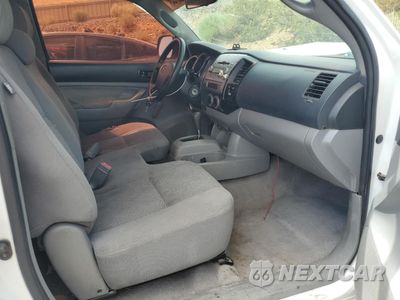 Zdjęcie 10 z 12 samochodu: 2005 TOYOTA TACOMA VIN:5TENX22N75Z043294 - miniatura