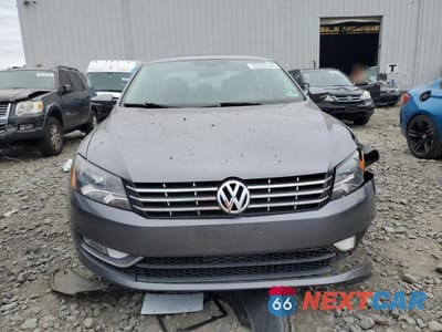 Piąte zdjęcie samochodu w środku: 2012 VOLKSWAGEN PASSAT SE VIN:1VWBN7A34CC061881 - miniatura