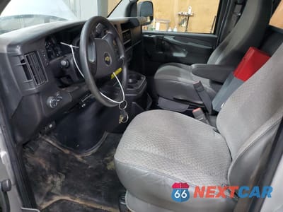 Zdjęcie 7 z 13 samochodu: 2012 CHEVROLET EXPRESS G3500 LS VIN:1GAZGZFG5C1188551 - miniatura