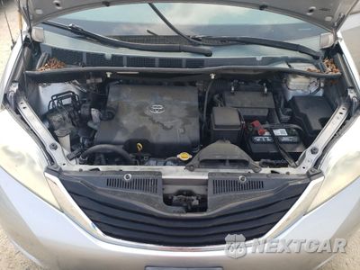 Zdjęcie 12 z 15 samochodu: 2013 TOYOTA SIENNA LE VIN:5TDKK3DC0DS387404 - miniatura