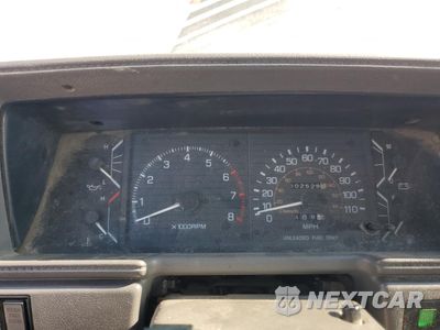 Zdjęcie 9 z 12 samochodu: 1988 TOYOTA 4RUNNER VN66 SR5 VIN:JT3VN66W7J0024131 - miniatura