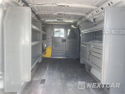 Zdjęcie 10 z 14 samochodu: 2023 GMC SAVANA G2500 VIN:1GTW7AFP4P1173900 - miniatura