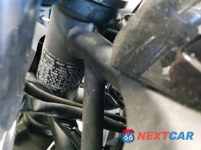 Zdjęcie 9 z 10 samochodu: 2019 KAWASAKI EX650 J VIN:JKAEXEJ10KDA03821 - miniatura