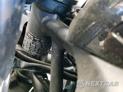 Zdjęcie 9 z 10 samochodu: 2019 KAWASAKI EX650 J VIN:JKAEXEJ10KDA03821 - miniatura