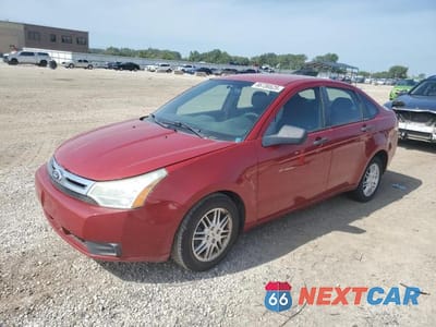 2010 FORD FOCUS SE 1FAHP3FN1AW271253 - główne zdjęcie licytacji z USA - miniatura