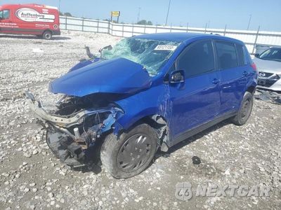 2010 NISSAN VERSA S 3N1BC1CP4AL468187 - główne zdjęcie licytacji z USA - miniatura