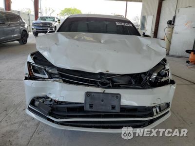 Piąte zdjęcie samochodu w środku: 2016 VOLKSWAGEN JETTA SPORT VIN:3VWD17AJ0GM391895 - miniatura