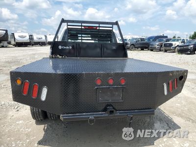 Zdjęcie 6 z 12 samochodu: 2010 CHEVROLET SILVERADO C3500 VIN:1GB8CZBK9AZ254997 - miniatura