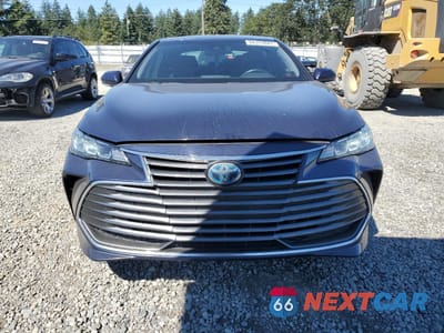 Piąte zdjęcie samochodu w środku: 2019 TOYOTA AVALON XLE VIN:4T1B21FB7KU004877 - miniatura