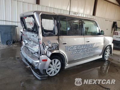 Trzecie zdjęcie samochodu z tyłu: 2005 TOYOTA SCION XB VIN:JTLKT324550178614 - miniatura