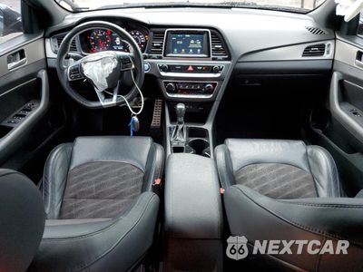 Zdjęcie 8 z 15 samochodu: 2018 HYUNDAI SONATA SPORT VIN:5NPE34AF2JH627455 - miniatura