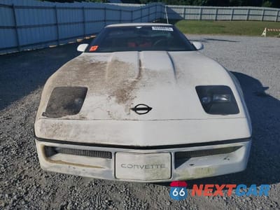 Piąte zdjęcie samochodu w środku: 1984 CHEVROLET CORVETTE VIN:1G1AY0785E5111879 - miniatura