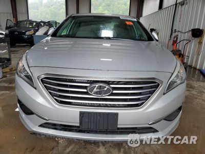Piąte zdjęcie samochodu w środku: 2017 HYUNDAI SONATA SE VIN:5NPE24AF0HH566023 - miniatura