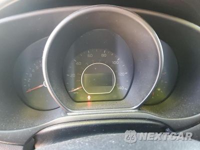 Zdjęcie 9 z 14 samochodu: 2018 KIA SOUL + VIN:KNDJP3A52J7602158 - miniatura
