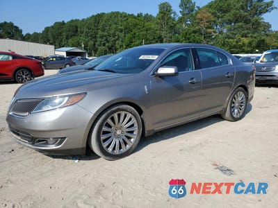 2015 LINCOLN MKS 1LNHL9DK3FG607550 - główne zdjęcie licytacji z USA - miniatura