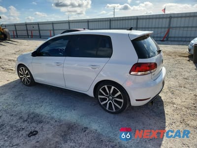 Drugie zdjęcie samochodu z przodu: 2011 VOLKSWAGEN GTI VIN:WVWGV7AJ5BW268624 - miniatura