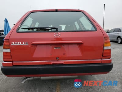 Zdjęcie 6 z 14 samochodu: 1992 MERCEDES-BENZ 300 TE VIN:WDBEA90E5NF207523 - miniatura