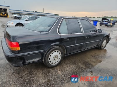 Trzecie zdjęcie samochodu z tyłu: 1992 HONDA ACCORD EX VIN:1HGCB7672NA232526 - miniatura