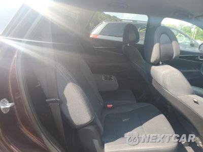 Zdjęcie 11 z 13 samochodu: 2016 KIA SORENTO LX VIN:5XYPGDA57GG076413 - miniatura