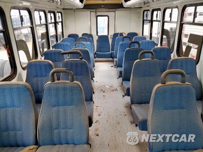 Zdjęcie 10 z 13 samochodu: 1998 FORD ECONOLINE E450 SUPER DUTY CUTAWAY VAN RV VIN:1FDXE40S8WHB77815 - miniatura