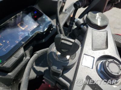 Zdjęcie 8 z 10 samochodu: 2023 HONDA CBR500 RA VIN:MLHPC6252P5400671 - miniatura