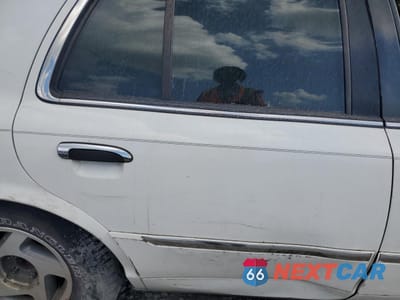 Zdjęcie 10 z 13 samochodu: 2000 MERCURY GRAND MARQUIS LS VIN:2MEFM75W4YX671154 - miniatura