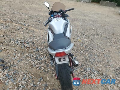 Czwarte zdjęcie samochodu z boku: 2006 KAWASAKI EX650 A6F VIN:JKAEXEA156A003415 - miniatura
