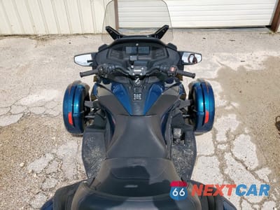 Zdjęcie 6 z 9 samochodu: 2021 CAN-AM SPYDER ROADSTER RT VIN:2BXNBDD25MV001554 - miniatura