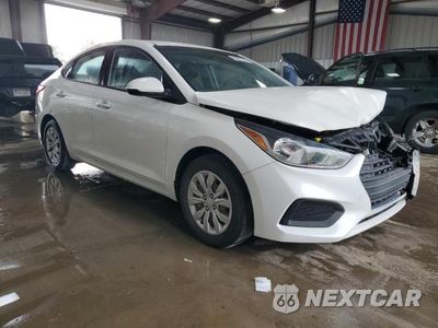 Czwarte zdjęcie samochodu z boku: 2018 HYUNDAI ACCENT SE VIN:3KPC24A35JE020826 - miniatura