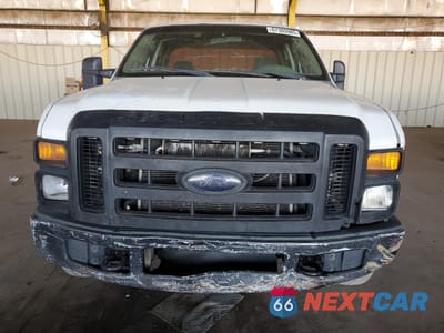 Piąte zdjęcie samochodu w środku: 2010 FORD F250 SUPER DUTY VIN:1FTSX2A51AEB16371 - miniatura
