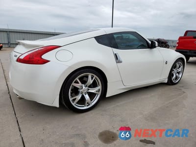 Trzecie zdjęcie samochodu z tyłu: 2010 NISSAN 370Z VIN:JN1AZ4EH2AM501582 - miniatura