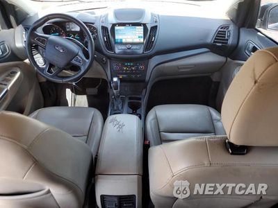 Zdjęcie 8 z 14 samochodu: 2019 FORD ESCAPE VIN:1FMCU9HD2KUB66721 - miniatura