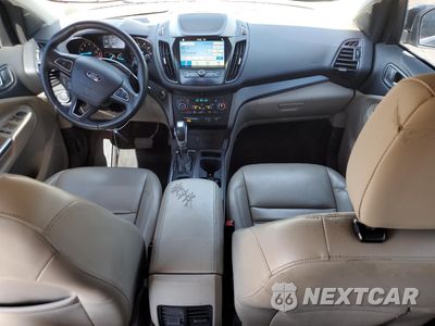 Zdjęcie 8 z 17 samochodu: 2019 FORD ESCAPE SEL VIN:1FMCU9HD2KUB66721 - miniatura